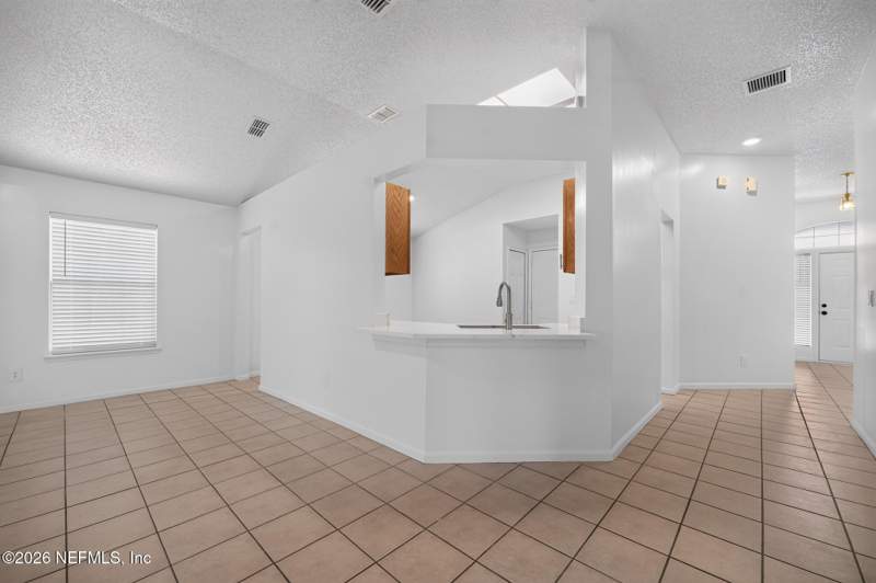 3 bedroom Single Family Residence at 612 Abbey Court, Olde Sutton Parke, Orange Park — photo 3