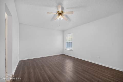 612 Abbey Court, Orange Park FL - photo 10 of 14