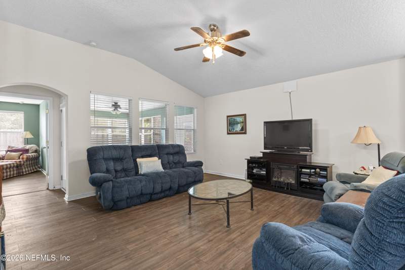 3 bedroom Single Family Residence at 11779 Blueberry Lane, Rolling Meadows, Macclenny — photo 5