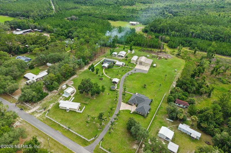 8 bedroom Single Family Residence at 122 MACON Road, Metes & Bounds, Palatka — photo 5