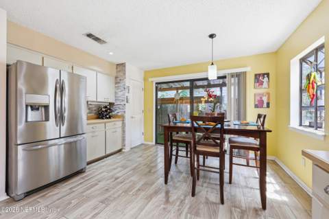 5440 Spring Brook Road, Jacksonville FL - photo 13 of 39