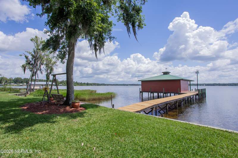 4 bedroom Single Family Residence at 234 LAKE Drive, Lakeside Hills, Florahome — photo 3