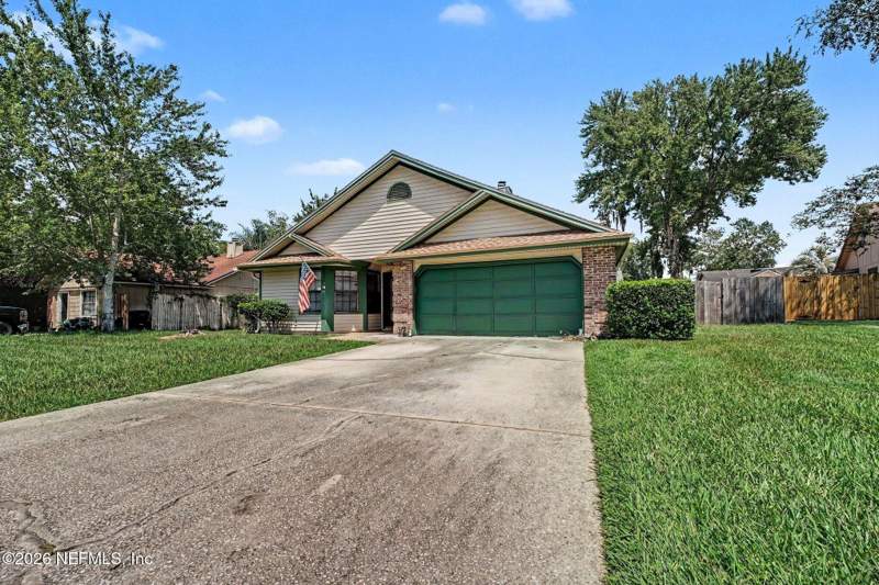 3 bedroom Single Family Residence at 593 Hewes Place, Heritage Hills, Orange Park — photo 2