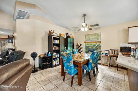 593 Hewes Place, Orange Park FL - photo 10 of 32