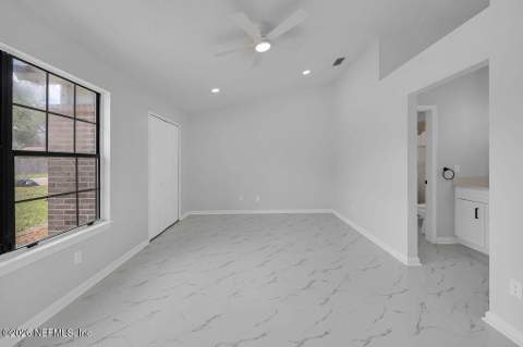 3861 Winter Berry Road, Jacksonville FL - photo 9 of 49