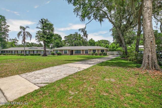 Fruit Cove Oaks