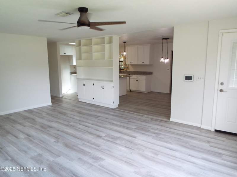 3 bedroom Single Family Residence at 1019 Hillock Drive, Rolling Hills, Jacksonville — photo 2