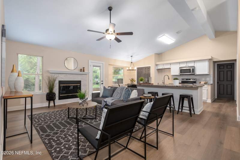 3 bedroom Single Family Residence at 9711 Bayou Bluff Drive, Oxford Oaks, Jacksonville — photo 4
