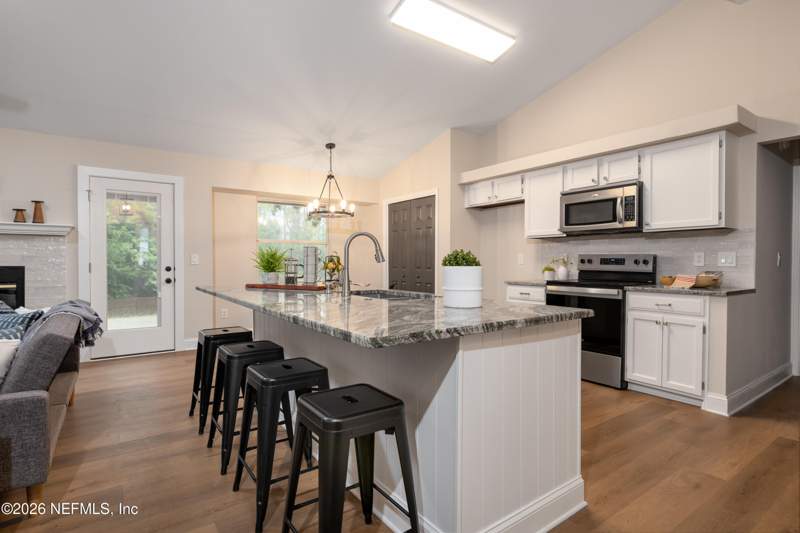 3 bedroom Single Family Residence at 9711 Bayou Bluff Drive, Oxford Oaks, Jacksonville — photo 5