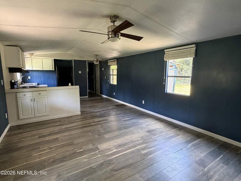 2 bedroom Mobile Home at 805 Jonathan Road, Jacksonville, Jacksonville — photo 2