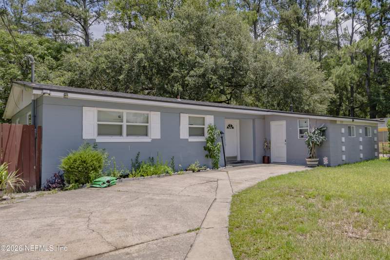 3 bedroom Single Family Residence at 2337 Betsy Drive, Cedar Hills Estates, Jacksonville — photo 2