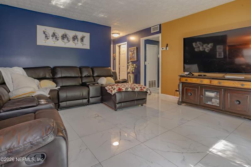 3 bedroom Single Family Residence at 2337 Betsy Drive, Cedar Hills Estates, Jacksonville — photo 5