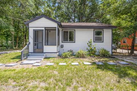 3040 W 5Th Street, home for sale on W 5Th Street