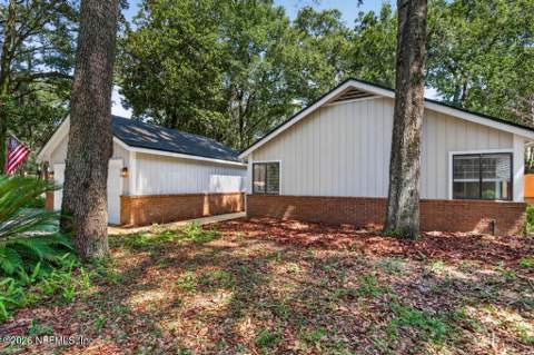 4340 Springmoor Drive, Jacksonville FL - photo 6 of 66