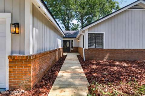 4340 Springmoor Drive, Jacksonville FL - photo 8 of 66