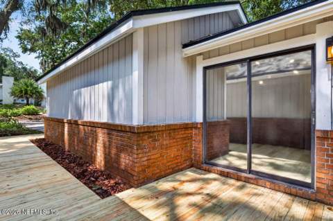 4340 Springmoor Drive, Jacksonville FL - photo 10 of 66