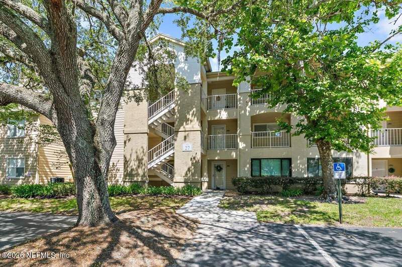 2 bedroom Condominium at 27 Arbor Club Drive #318, Ocean Grove Of Ponte Vedra Condo, Ponte Vedra Beach — photo 3