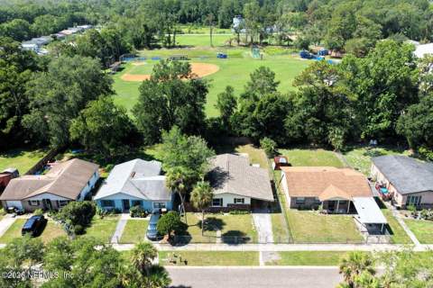 5926 Longchamp Drive, Jacksonville FL - photo 22 of 24