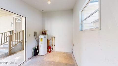 5926 Longchamp Drive, Jacksonville FL - photo 18 of 24