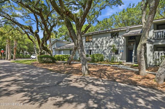 2700 MIZELL Avenue #102A