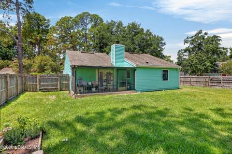 10379 Arrow Lakes Court, Jacksonville FL - photo 21 of 23