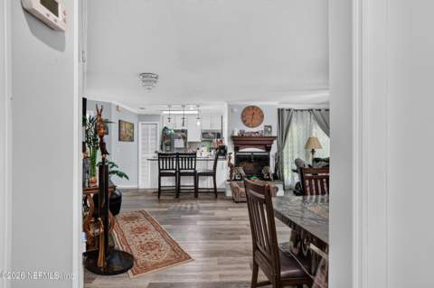 10379 Arrow Lakes Court, Jacksonville FL - photo 9 of 23