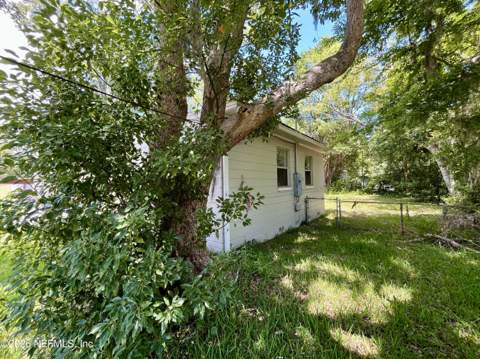 10519 Arendal Road, Jacksonville FL - photo 9 of 32