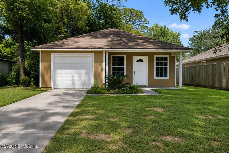 3 bedroom Single Family Residence at 4527 Clairmont Road, Sharpsburg, Jacksonville — photo 3