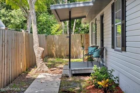 215 Nesmith Avenue, St. Augustine FL - photo 6 of 28