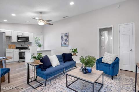 215 Nesmith Avenue, St. Augustine FL - photo 8 of 28