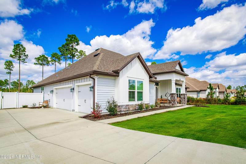 4 bedroom Single Family Residence at 36453 Shortleaf Avenue, Southern Pines, Hilliard — photo 3