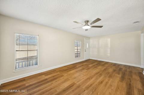 7611 McCowan Drive, Jacksonville FL - photo 12 of 40