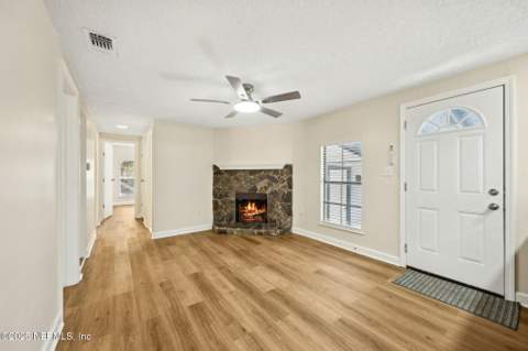7611 McCowan Drive, Jacksonville FL - photo 21 of 40