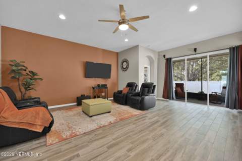 6341 Rolling Tree Street, Jacksonville FL - photo 16 of 40