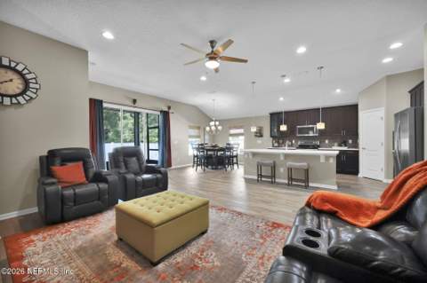 6341 Rolling Tree Street, Jacksonville FL - photo 17 of 40