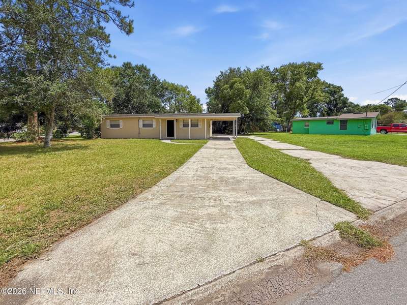 4 bedroom Single Family Residence at 5233 Dallen Lea Drive, Sherwood Forest, Jacksonville — photo 2