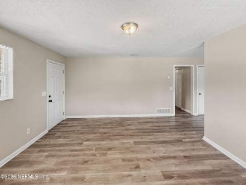 5233 Dallen Lea Drive, Jacksonville FL - photo 15 of 55
