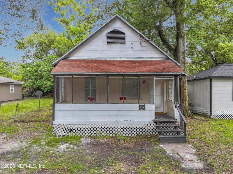 4 bedroom Single Family Residence at 224 Spring Street, Fehrenbachs, Jacksonville — photo 1