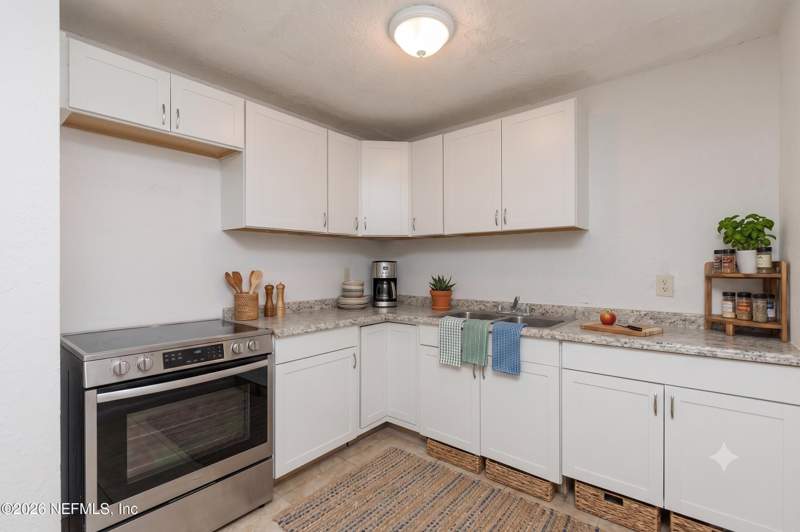 3 bedroom Townhouse at 7235 Ken Knight Drive, Washington Heights, Jacksonville — photo 2