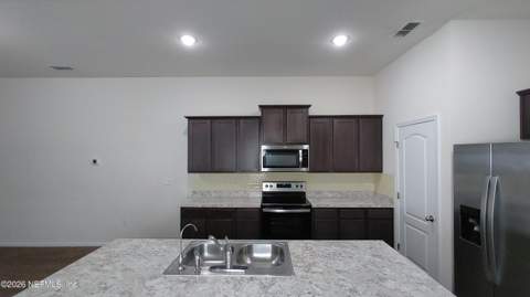 8324 Meadow Walk Lane, Jacksonville FL - photo 9 of 23