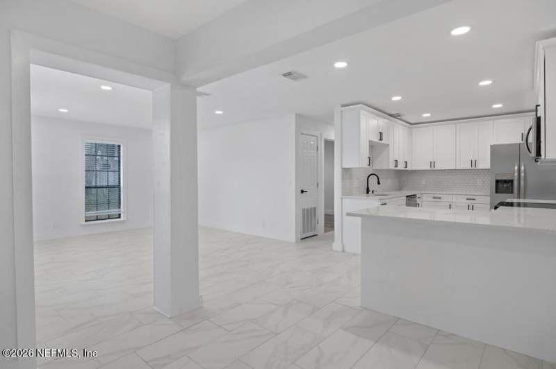 4 bedroom Single Family Residence at 6015 Royal Estates Place, Floral Bluff Estates, Jacksonville — photo 5