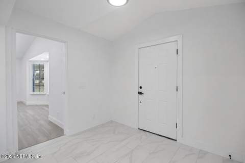 6015 Royal Estates Place, Jacksonville FL - photo 6 of 35