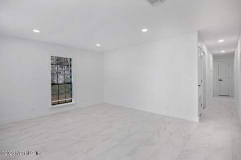 6015 Royal Estates Place, Jacksonville FL - photo 7 of 35