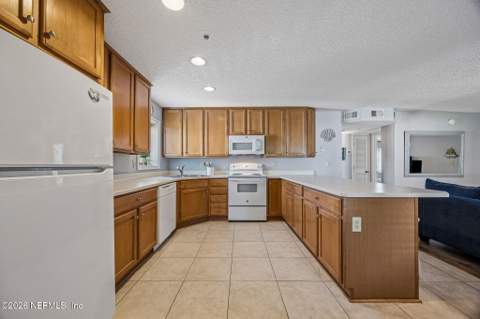 201 N 10th Avenue #102N, Jacksonville Beach FL - photo 15 of 58