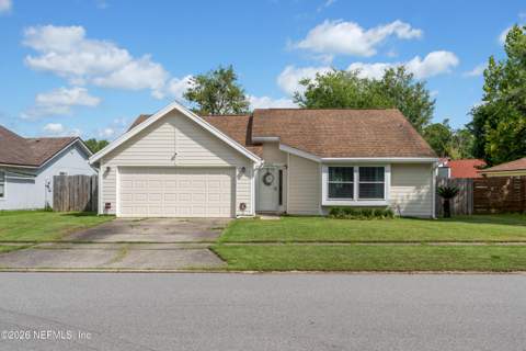 7260 Eagles Perch Drive, Jacksonville FL - photo 14 of 61