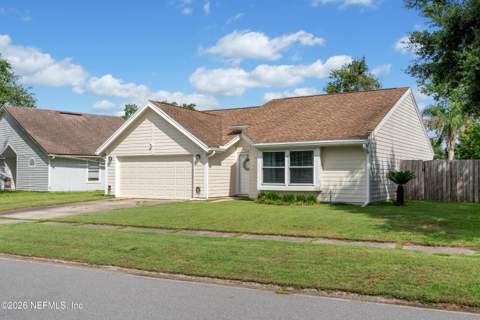 7260 Eagles Perch Drive, Jacksonville FL - photo 15 of 61