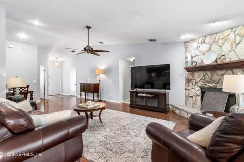 7260 Eagles Perch Drive, Jacksonville FL - photo 24 of 61