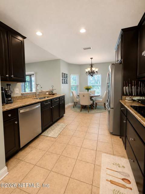 12205 Ridge Crossing Way, Jacksonville FL - photo 8 of 28