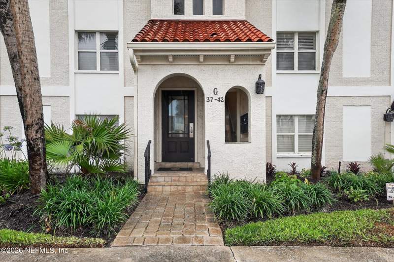 3 bedroom Condominium at 10 10th Street #G42, The Cloister, Atlantic Beach — photo 3