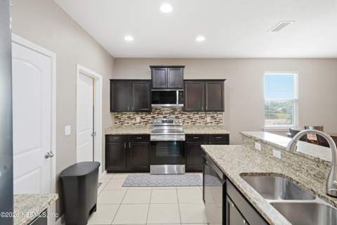 3130 Hidden Meadows Court, Green Cove Springs FL - photo 15 of 56
